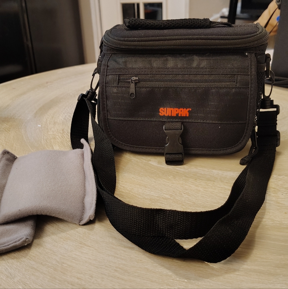 Black Sunpak Camera Shoulder Bag